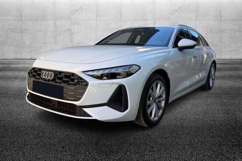 Usata Audi A5 Business 204 CV (150 kW) 2025 Bianco Berlina