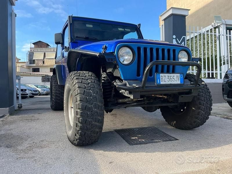 Usata Jeep Wrangler Sport 176 CV (129 kW) 2002 Blu SUV