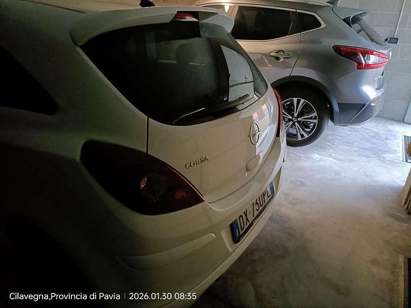 Usata Opel Corsa Sport 80 CV (58 kW) 2009 Utilitaria