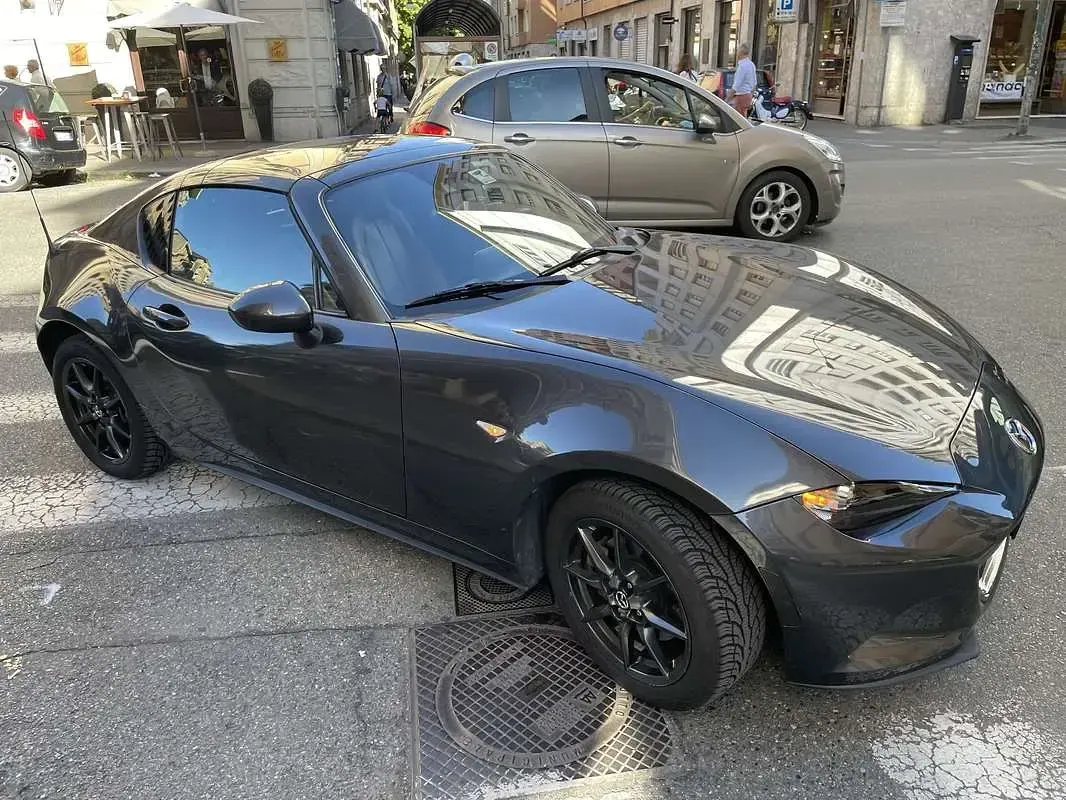 Usata Mazda MX5 Inclusive 160 CV (117 kW) 2017 Grigio Cabrio