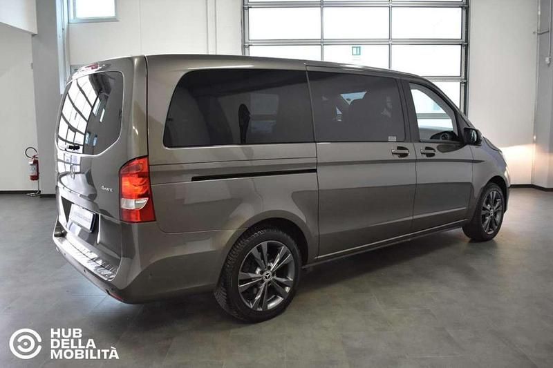 Usata Mercedes V200 Executive 136 CV (100 kW) 2018 Grigio Monovolume