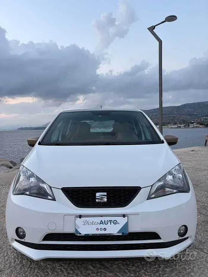 Usata Seat Mii Cosmopolitan 60 CV (44 kW) 2017 Bianco Utilitaria