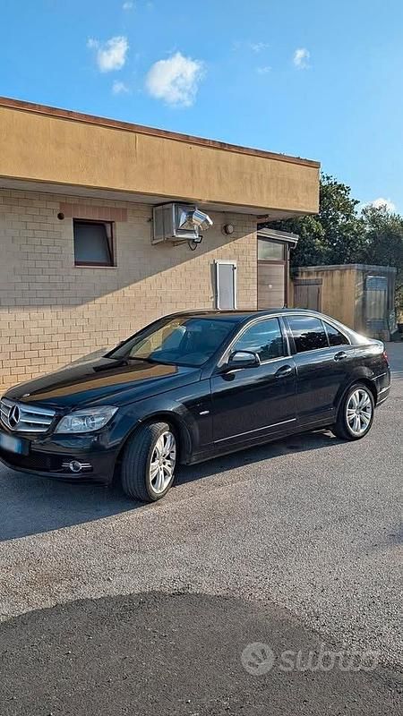 Usata Mercedes C200 136 CV (100 kW) 2009 Nero Berlina