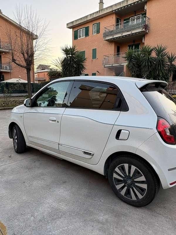 Usata Renault Twingo Zen 30 kW (42 CV) 2021 Utilitaria