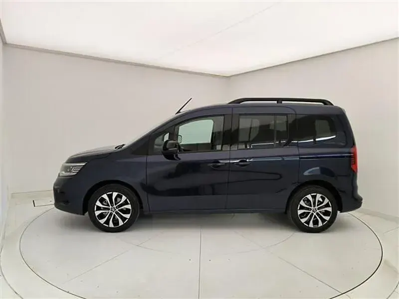 Usata Renault Kangoo Techno 88 kW (120 CV) 2024 Blu scuro Monovolume