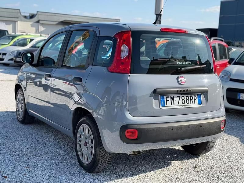 Usata Fiat Panda Lounge 69 CV (50 kW) 2017 Grigio Utilitaria