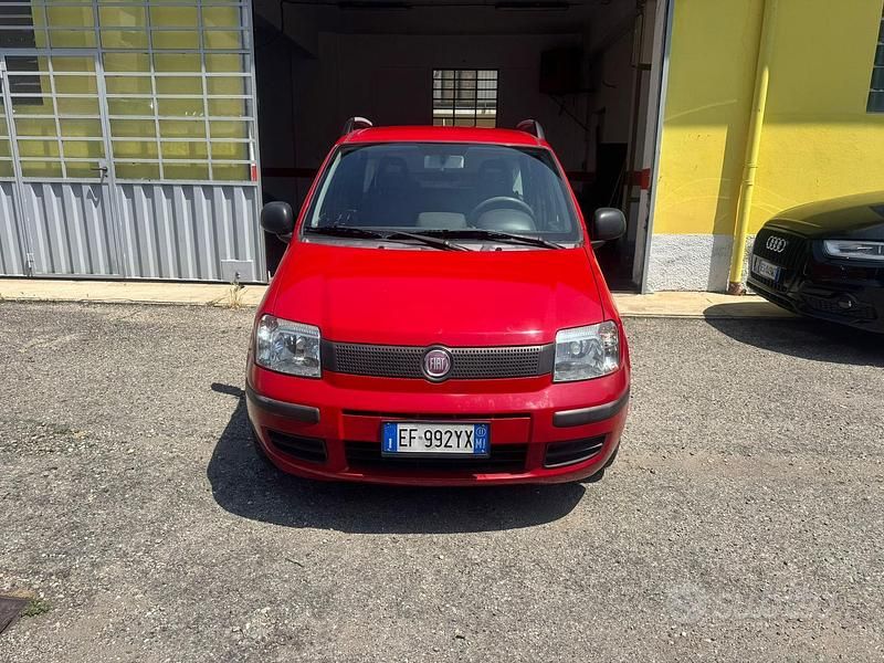 Usata Fiat Panda 69 CV (50 kW) 2011 Rosso Utilitaria