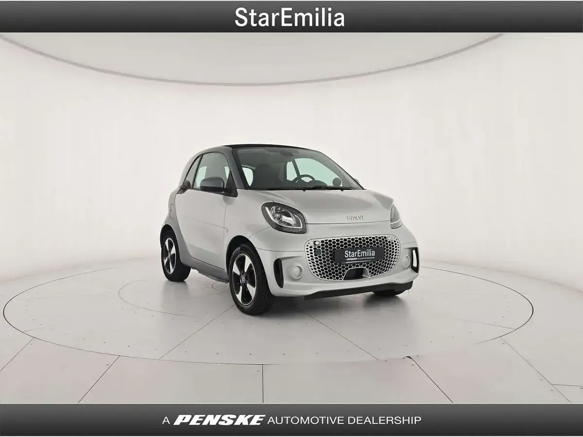 Usata Smart ForTwo Coupé Passion 60 kW (82 CV) 2022 Argento Utilitaria