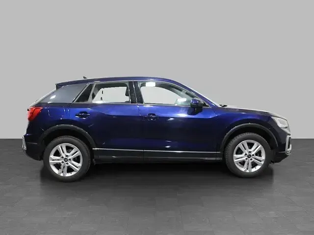 Usata Audi Q2 Advanced 116 CV (85 kW) 2024 Blu navarra metallizzato SUV
