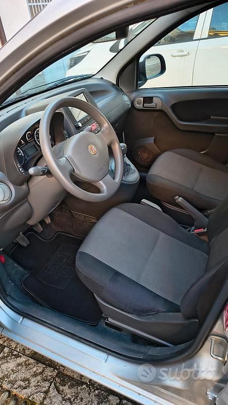 Usata Fiat Panda Dynamic 60 CV (44 kW) 2009 Grigio Utilitaria