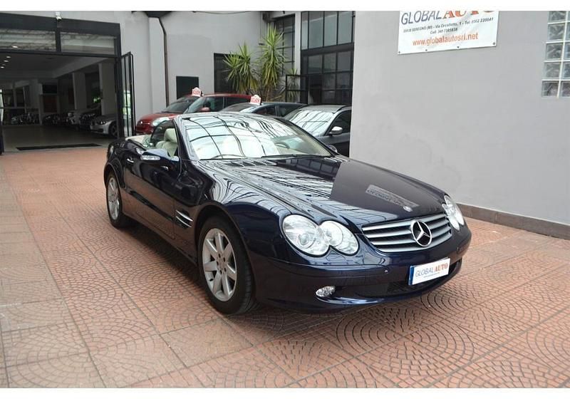 Usata Mercedes SL500 306 CV (225 kW) 2002 Blu Cabrio