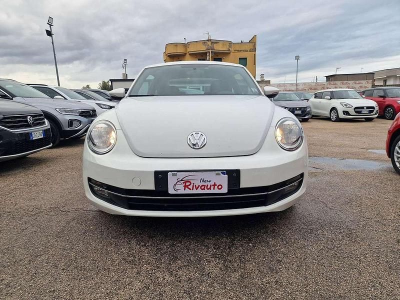 Usata VW Beetle Design 105 CV (77 kW) 2013 Bianco Utilitaria