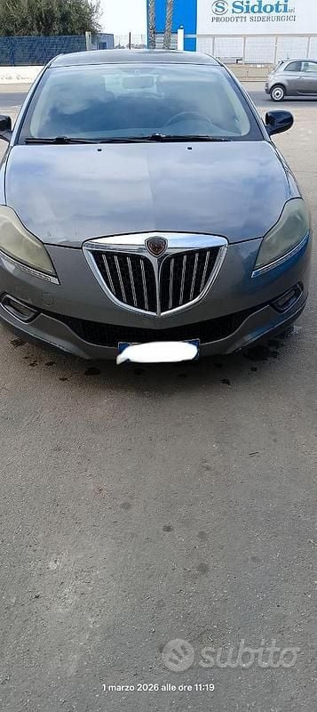 Usata Lancia Delta 120 CV (88 kW) 2009 Grigio Utilitaria