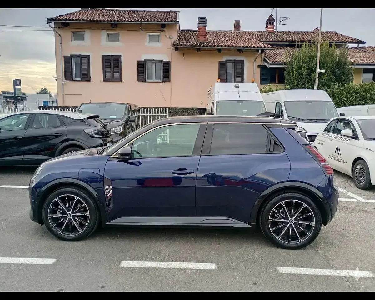 Brugt Renault 5 E-Tech Iconic 110 kW (150 HK) 2025 Bestyle berlino (blu notturno Sedan