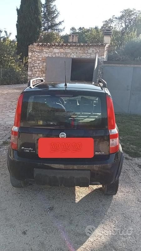 Usata Fiat Panda 4x4 69 CV (50 kW) 2007 Nero Utilitaria
