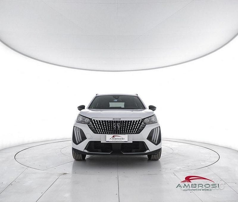 Usata Peugeot 2008 Allure 101 CV (74 kW) 2025 Bianco SUV