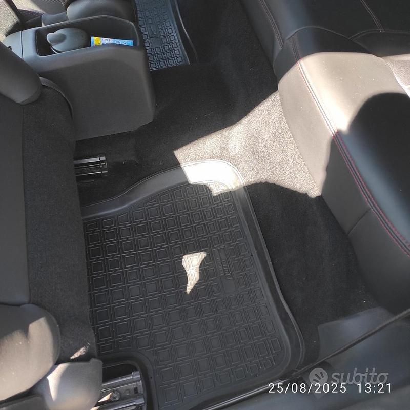 Usata Peugeot 208 GTi 2017 Bianco Utilitaria