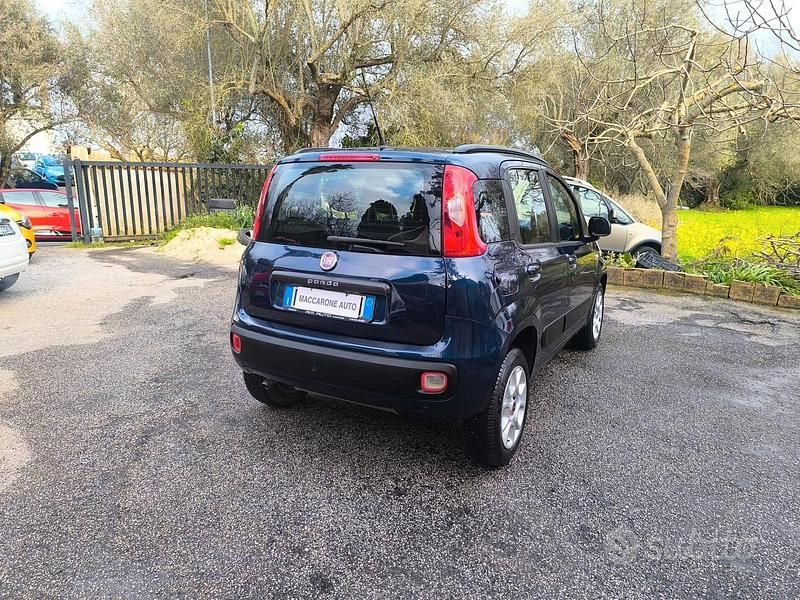Usata Fiat Panda Lounge 80 CV (58 kW) 2014 Blu Utilitaria