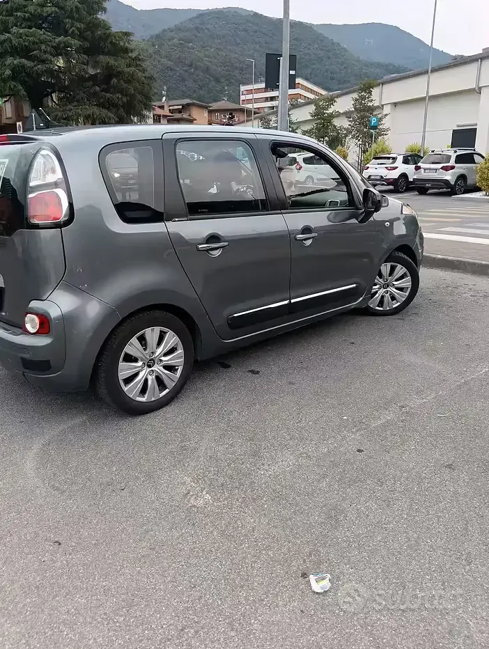 Usata Citroën C3 Picasso 95 CV (69 kW) 2011 Grigio Monovolume