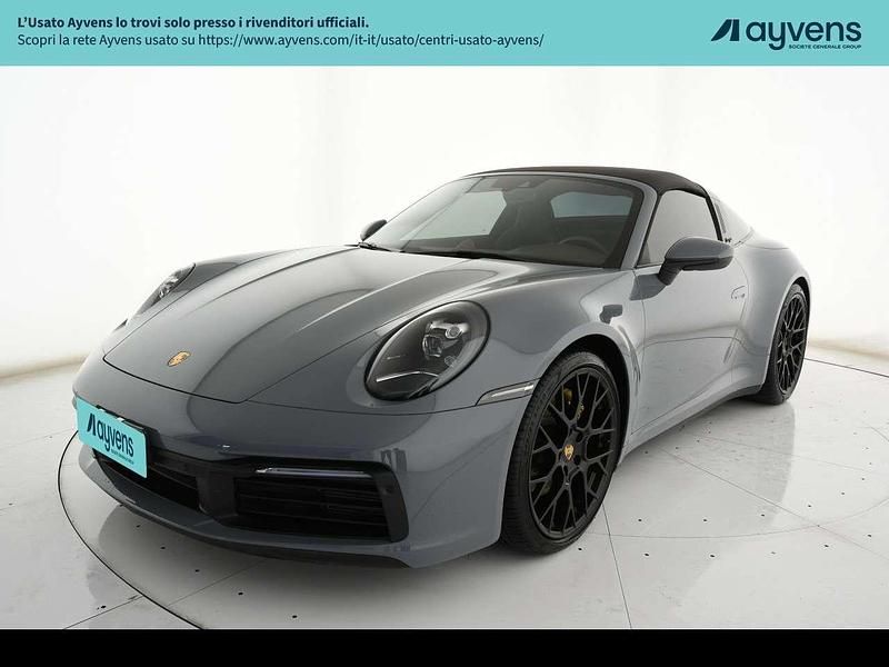 Usata Porsche 992 385 CV (283 kW) 2023 Grigio Cabrio