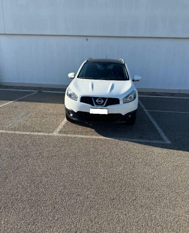 Usata Nissan Qashqai +2 Tekna 110 CV (80 kW) 2013 Bianco SUV