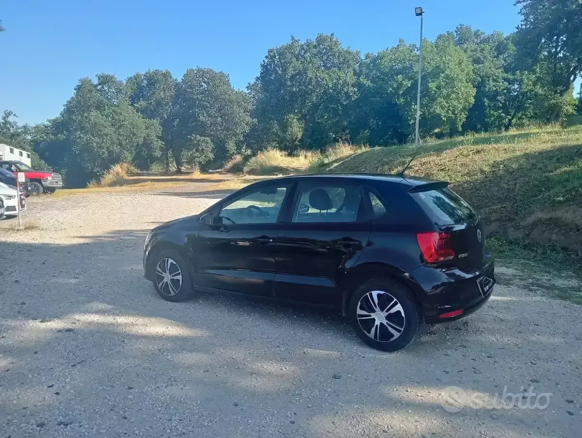 Usata VW Polo Trendline 75 CV (55 kW) 2017 Nero Berlina