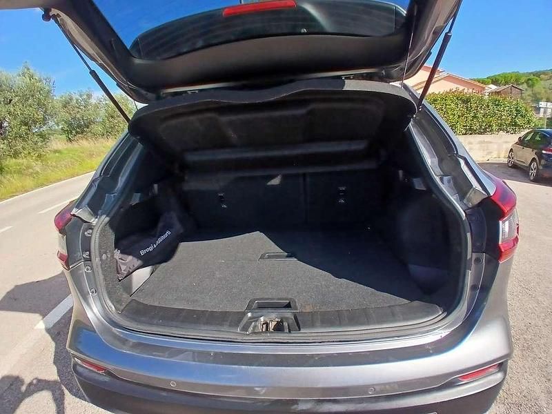 Usata Nissan Qashqai N-Connecta 110 CV (80 kW) 2018 Grigio SUV