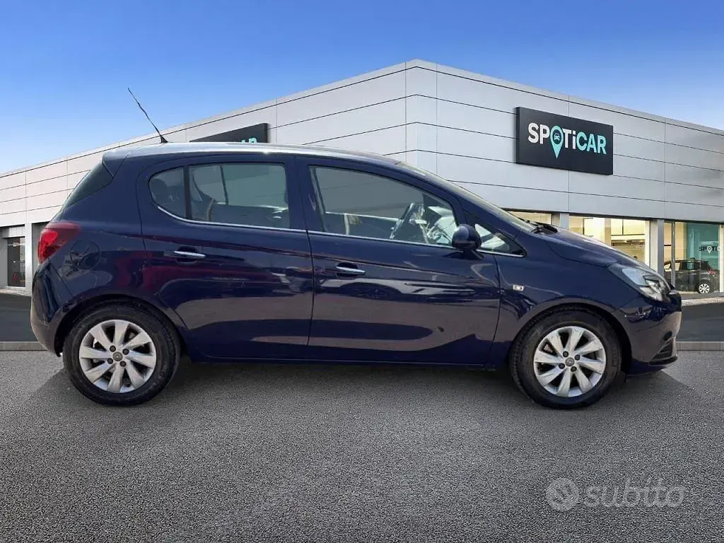 Usata Opel Corsa Cosmo 75 CV (55 kW) 2015 Bluazzurro Utilitaria
