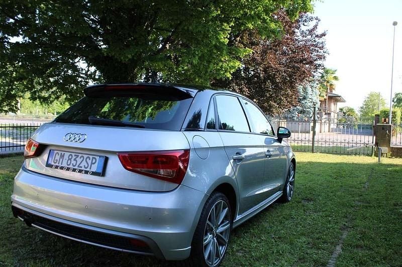 Usata Audi A1 Sportback S-Line 90 CV (66 kW) 2014 Grigio Utilitaria