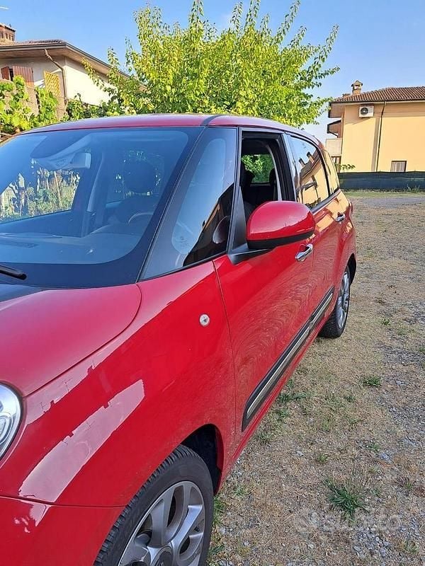 Usata Fiat 500L Living 95 CV (69 kW) 2016 Rosso Monovolume