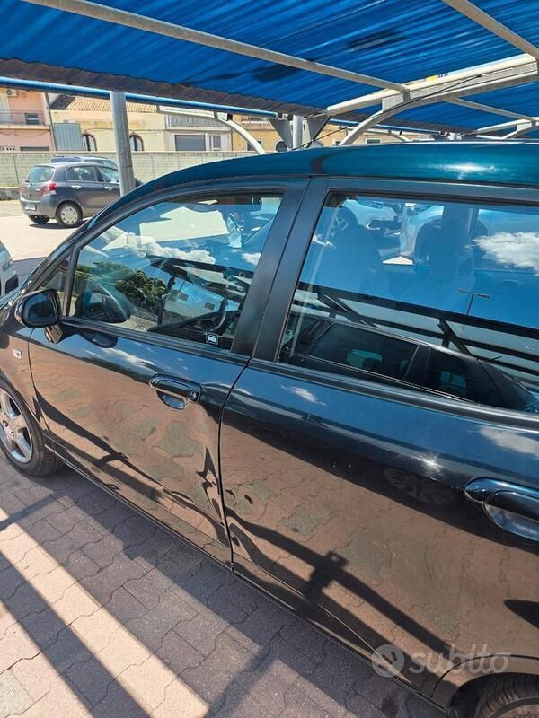 Usata Honda Jazz 78 CV (57 kW) 2008 Utilitaria
