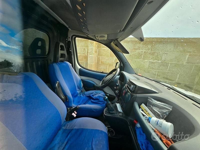 Usata 2003 Fiat Doblò Monovolume | 700 € (Ottimo prezzo) - Immagine 1/4
