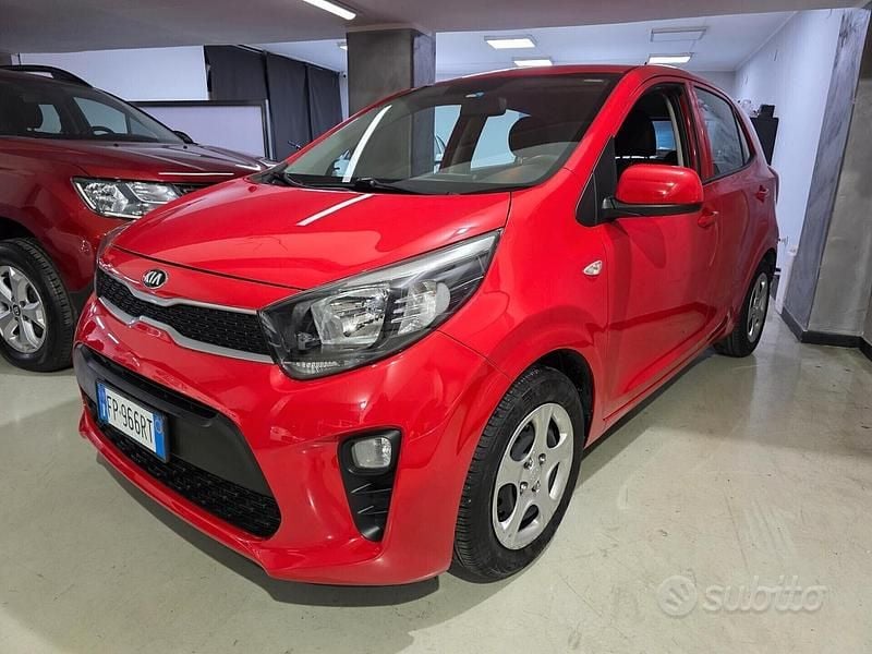 Usata Kia Picanto 65 CV (47 kW) 2018 Rosso Utilitaria