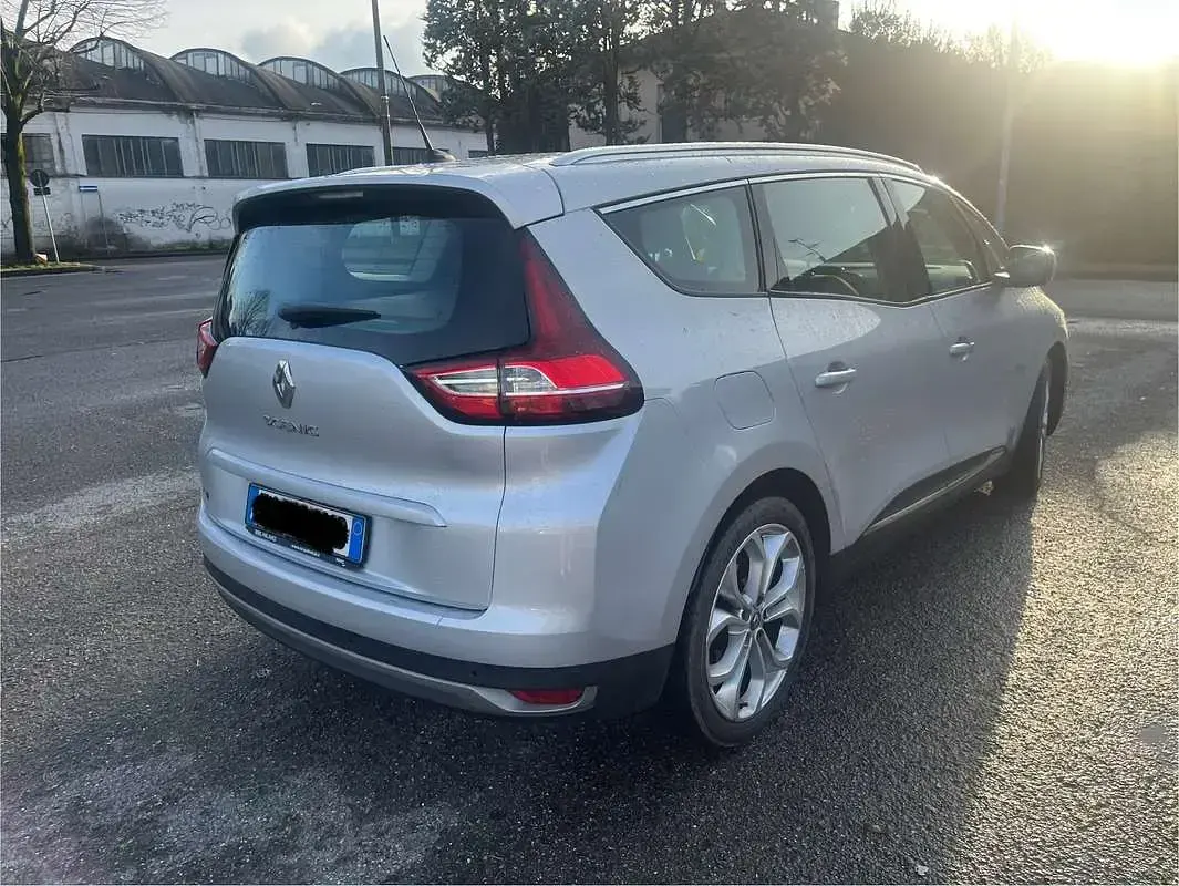 Usata Renault Grand Scénic IV Business 110 CV (80 kW) 2018 Monovolume