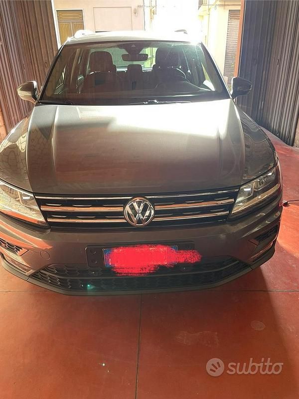 Usata VW Tiguan 150 CV (110 kW) 2018 Grigio SUV