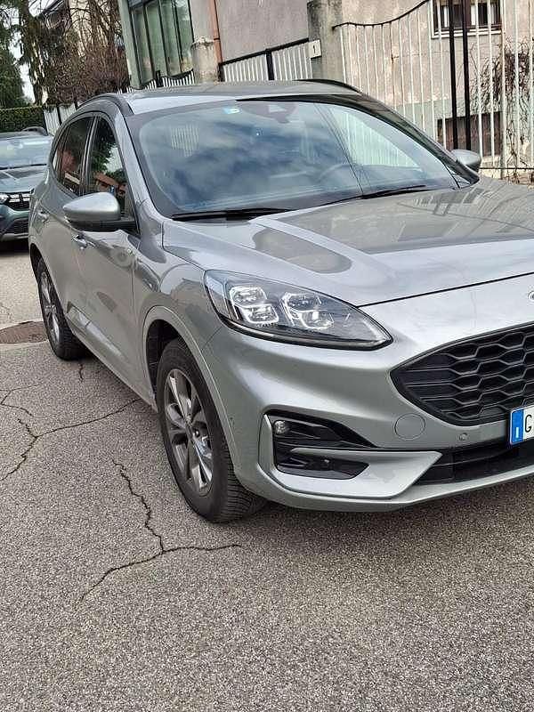 Usata Ford Kuga ST-Line X 152 CV (111 kW) 2022 SUV