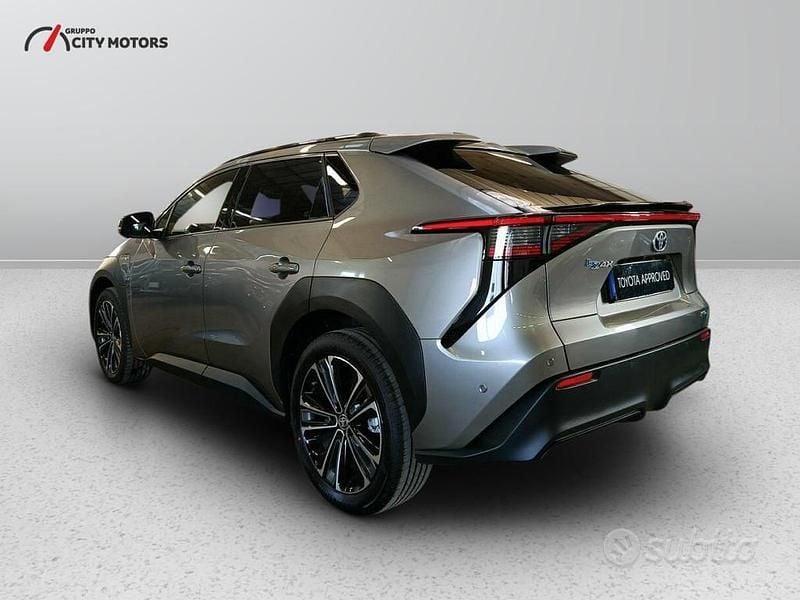 Usata Toyota bZ4X Edition 160 kW (218 CV) 2024 Precious metal SUV
