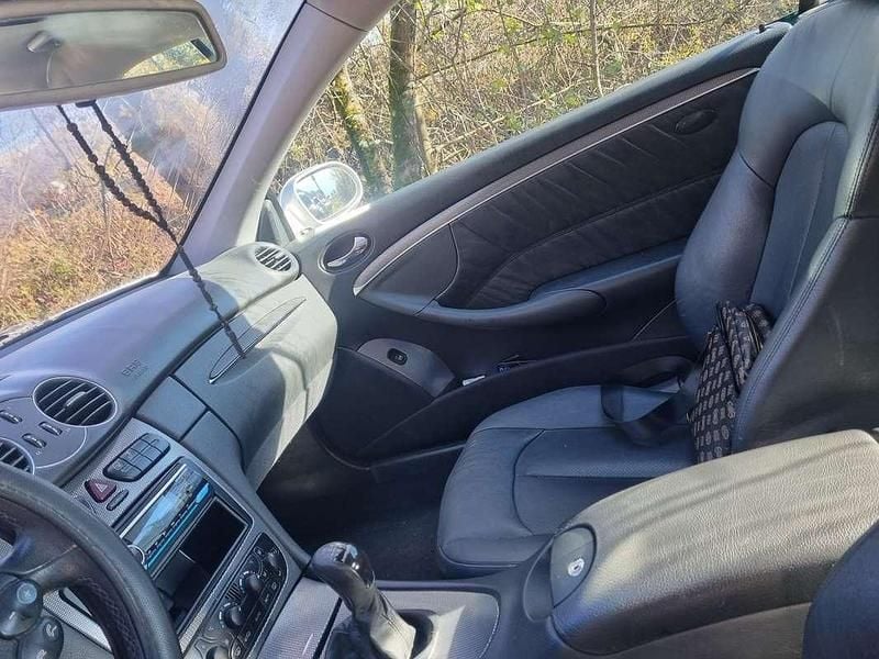 Usata Mercedes CLK270 Avantgarde 170 CV (125 kW) 2004 Coupé