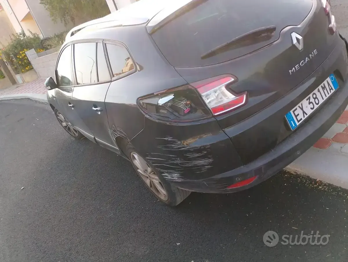 Usata Renault Mégane GrandTour 110 CV (80 kW) 2015 Nero Station wagon