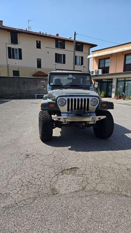 Begagnad Jeep Wrangler Sport 177 HK (130 kW) 1997 SUV
