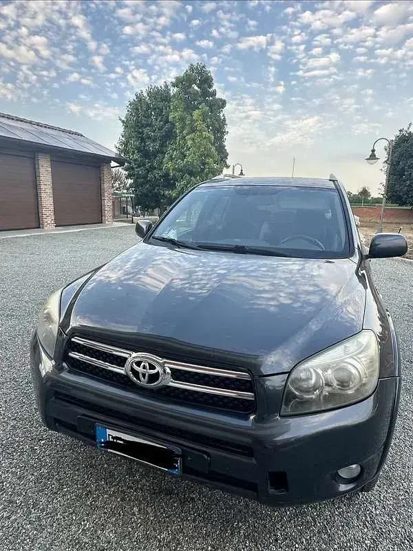 Usata Toyota RAV4 Plus 177 CV (130 kW) 2007 SUV