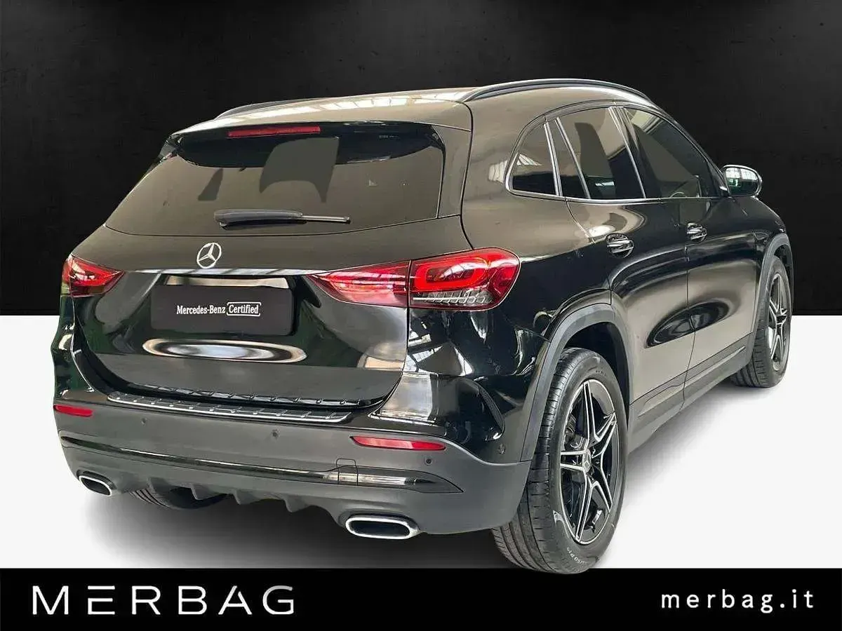 Usata Mercedes GLA180 Premium 136 CV (100 kW) 2021 Nero SUV