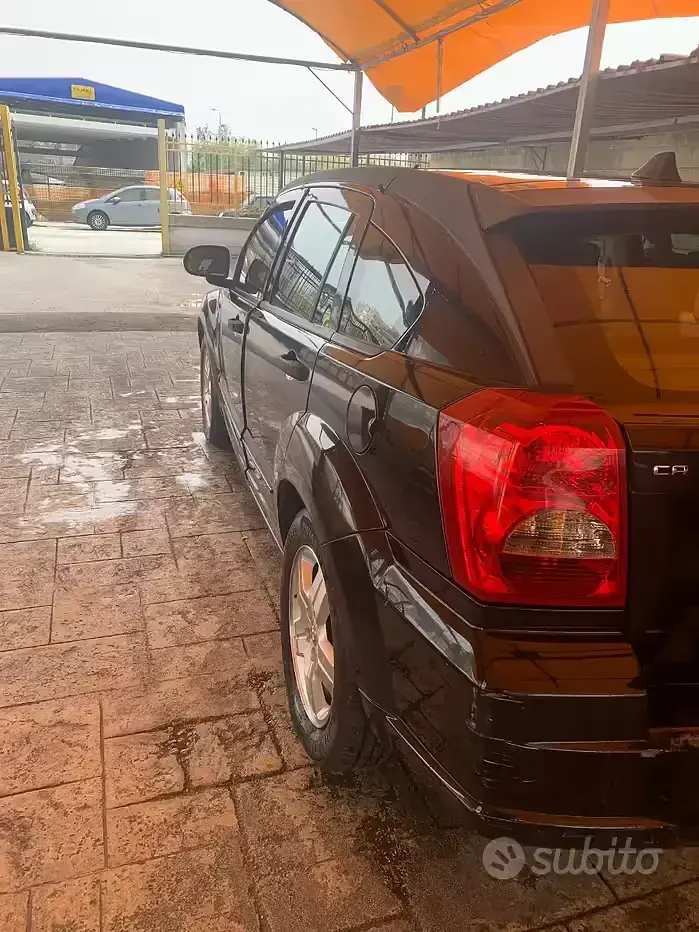 Usata Dodge Caliber 140 CV (102 kW) 2006 Utilitaria