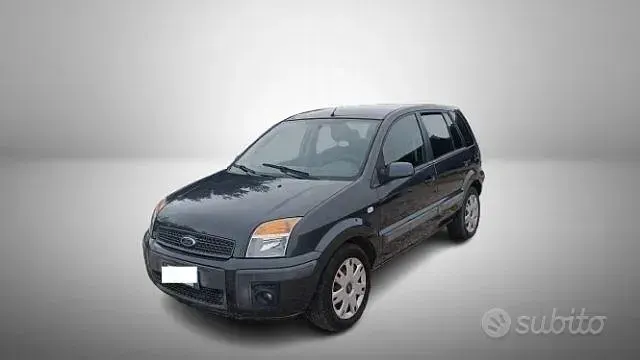Usata Ford Fusion 80 CV (58 kW) 2008 Grigio Utilitaria