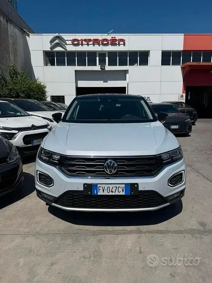 Usata VW T-Roc Style 116 CV (85 kW) 2019 Grigio SUV