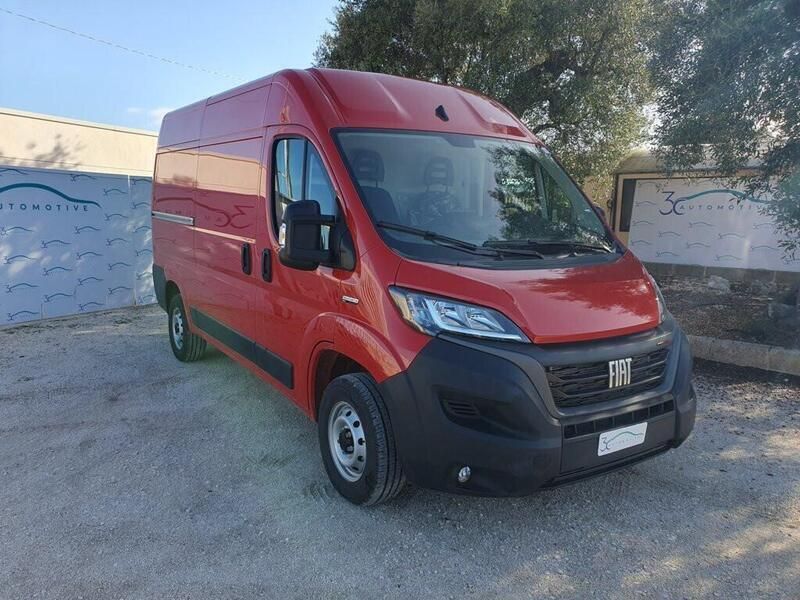 Usata Fiat Ducato 160 CV (117 kW) 2023 Rosso Furgone