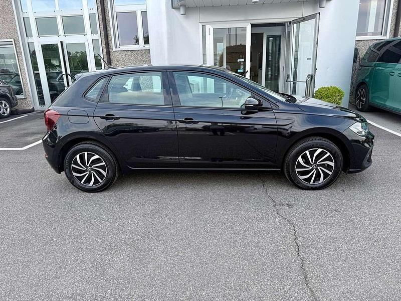 Usata VW Polo Life 95 CV (69 kW) 2025 Nero Utilitaria