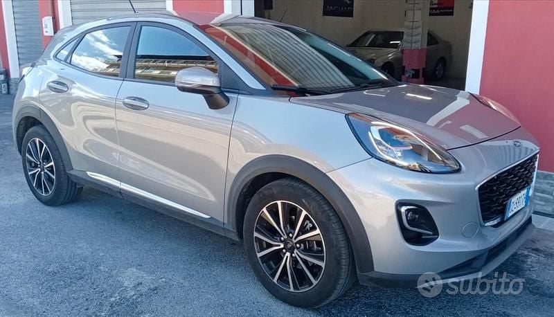 Usata Ford Puma Titanium 125 CV (91 kW) 2022 Grigio Station wagon