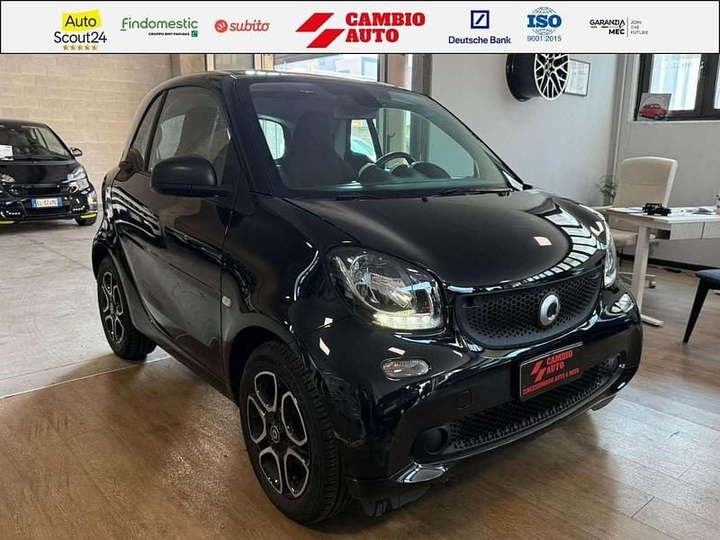 Nero Usata 2016 Smart ForTwo Coupé Passion Utilitaria | 12.499 € (Buon prezzo) - Immagine 1/4