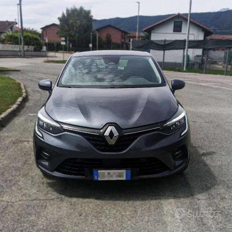 Usata Renault Clio V 140 CV (102 kW) 2021 Grigio Utilitaria